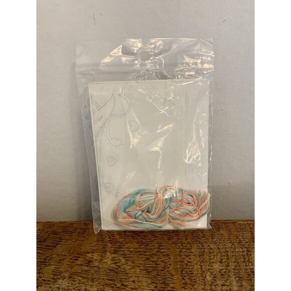 Iron-On to Stitch SET 2 Hearts 10214 Grey Lace 10206 Flora 10203 CrossStitch KIT - Picture 5 of 12